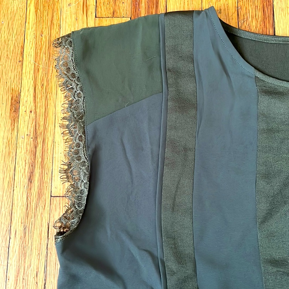 Express Top - Picture 3 of 3